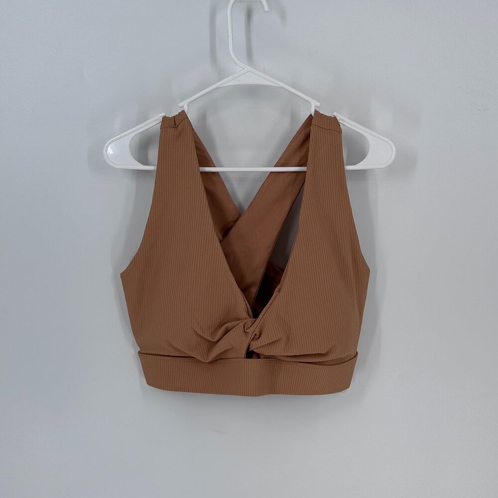 WOMEN’S FABLETICS OASIS TWIST SPORTS BRA SIZE XXL